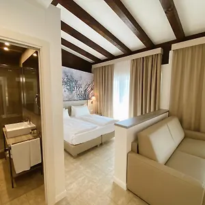 https://hotel-tamerici.it-tuscanyhotel.com